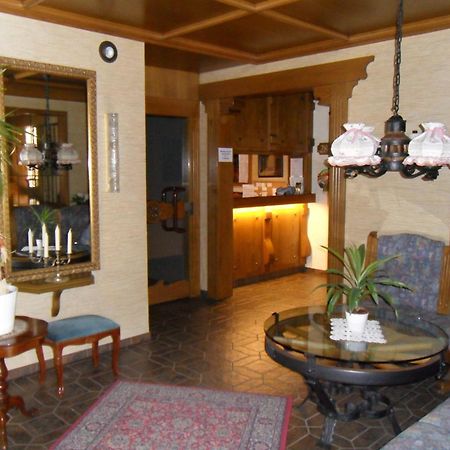 Hotel Gasthof Traube Kernen Exteriör bild