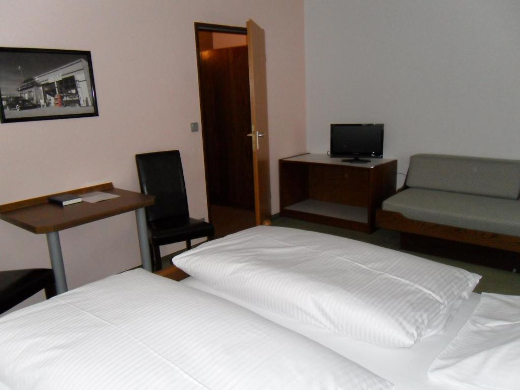 Hotel Gasthof Traube Kernen Rum bild